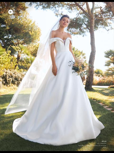 Pronovias Sample Ayla